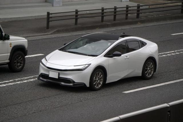 2023年にフルモデルチェンジした5代目プリウスの進化と歴代モデルの特徴
