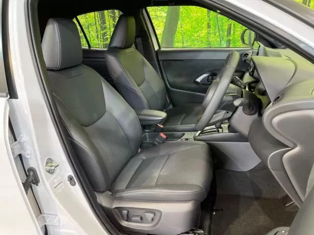 2025年式ヤリスクロスの運転席