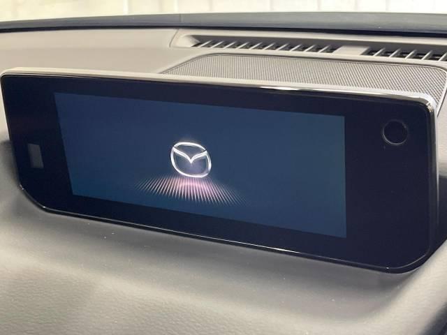 MX-30の魅力徹底解説!ロータリーEVの性能やフリースタイルドアの実力とは