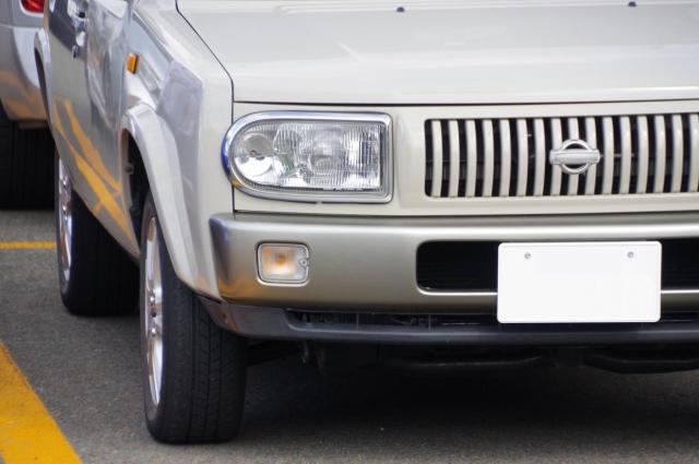 ラシーンの魅力を徹底解説!モデル別の特徴や中古車価格相場も