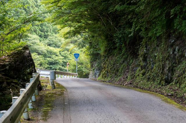 車両通行帯がない道路