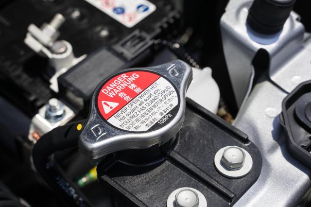 クーラントリザーブタンクキャップ