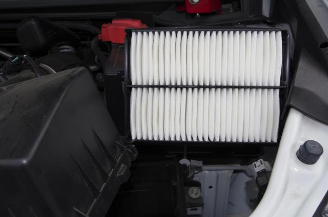 新品の車のエアフィルター