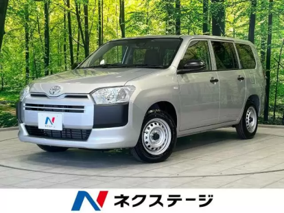 プロボックスは車中泊に適している？車中泊におすすめのアイテムも紹介