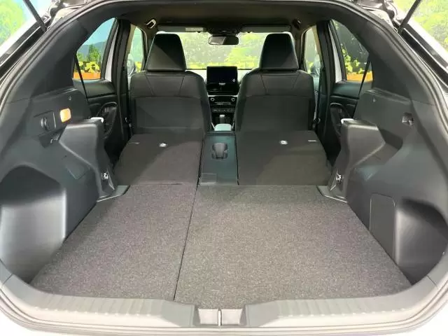 ヤリスクロスのラゲージ