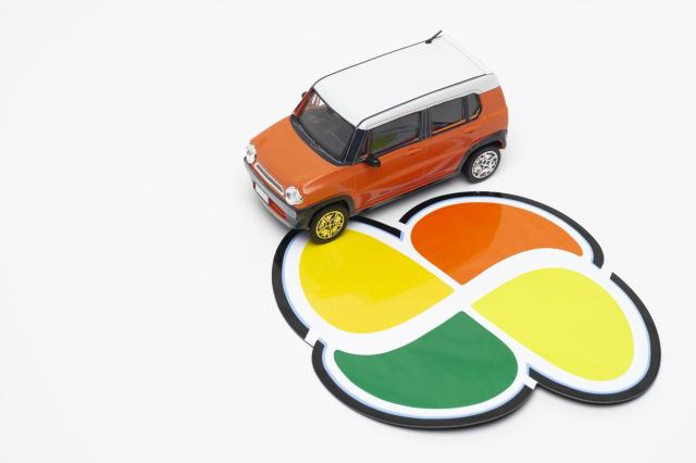 高齢者マークとトイカー