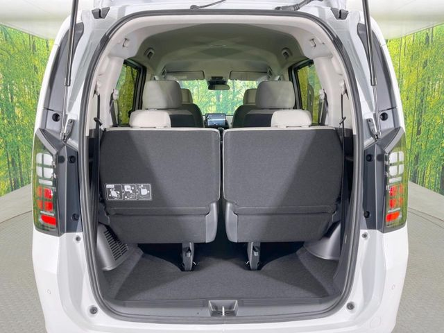 フリードの荷室