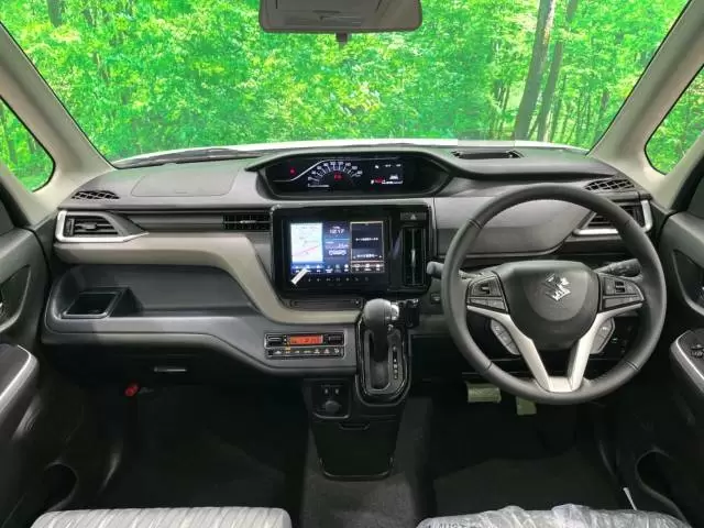 スズキ ソリオ ハイブリッドMZのダッシュボード