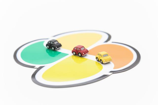 高齢者マークとミニカー