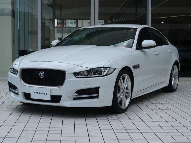 ジャガーXEの魅力は？歴史や特徴・ラインアップ・売買価格を詳しく紹介