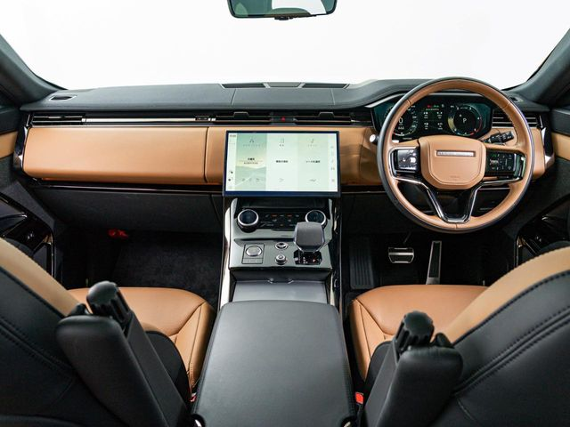 レンジローバースポーツの歴史と特徴は？魅力や新車・中古車価格を紹介