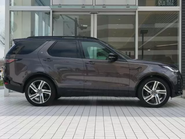 ランドローバーディスカバリーの特徴は？ロングセラー車の魅力や特徴を紹介