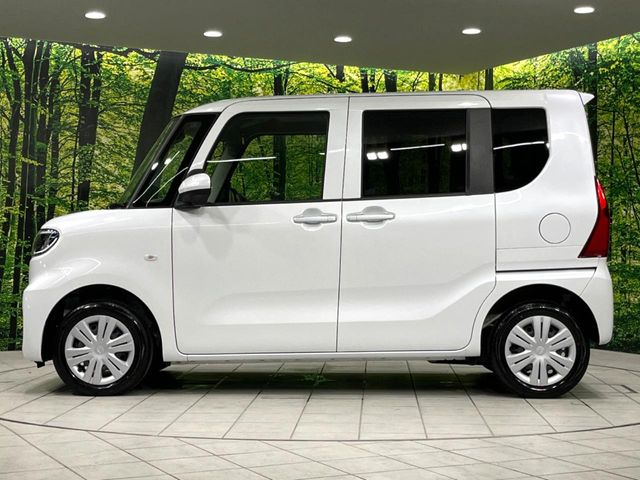 タントのサイドビュー