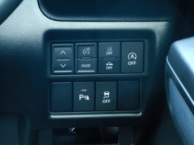 車の各種安全装置のスイッチ