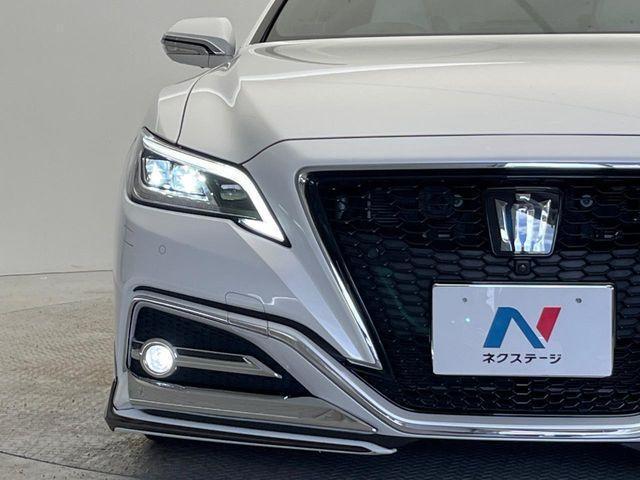 クラウンハイブリッド完全ガイド:200系から220系まで年式別特徴と中古車価格相場