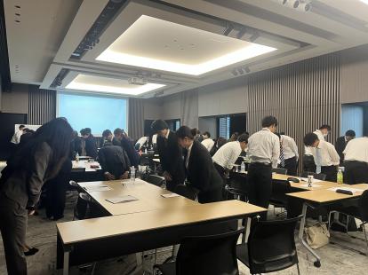 入社半年を迎えた新卒社員がさらなる成長へ！2025年新卒社員を対象にマナー研修を実施しました。