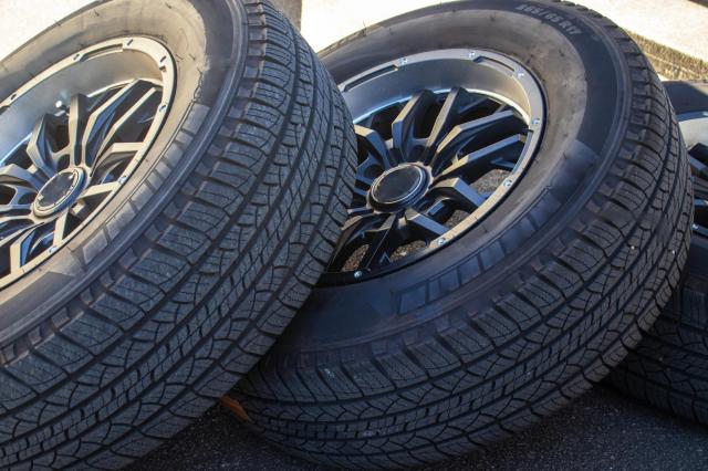 タイヤの寿命は何年？交換の目安と寿命を延ばすコツ