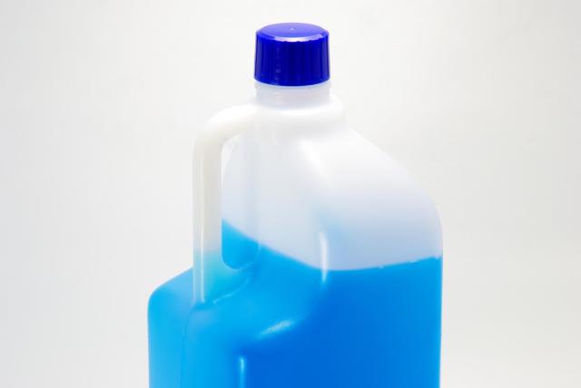 ウォッシャー液は凍結しない？種類や水道水が代用に向かない理由