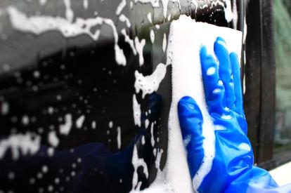 冬の洗車はいつがベスト？おすすめのタイミングや洗車方法を紹介