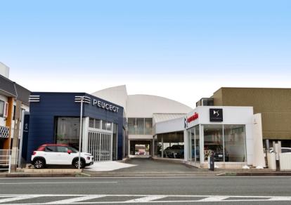 PEUGEOT浜松の店舗画像