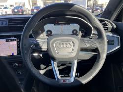 Ｑ３ ４０ＴＤＩクワトロ Ｓラインの中古車画像