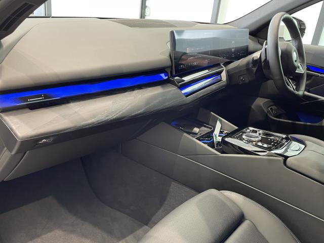ＢＭＷ ５シリーズ ５２３ｄ ｘＤｒｉｖｅ Ｍスポーツ 0.5万Km 590.0万円 2024年式[536]の中古車詳細(愛知県)