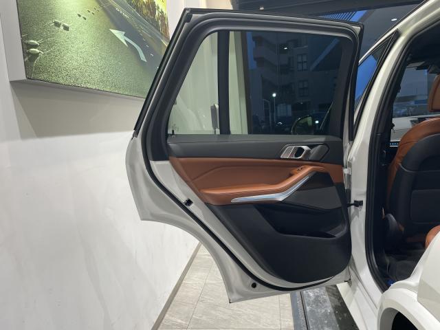 ＢＭＷ Ｘ５ ｘＤｒｉｖｅ ５０ｅ Ｍスポーツ 0.6万Km 1,018.0万円 2025年式[779]の中古車詳細(愛知県)