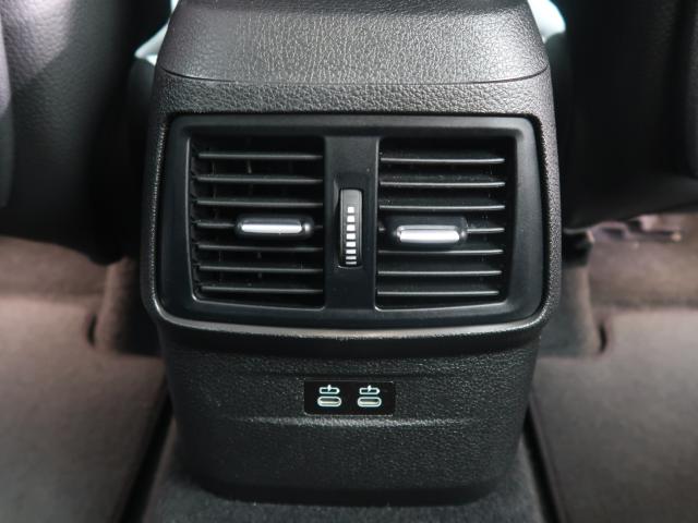 ＢＭＷ ２シリーズ ２１８ｄアクティブツアラー ラグジュアリー 5.2万Km 179.8万円 2019年式[009]の中古車詳細(愛知県)