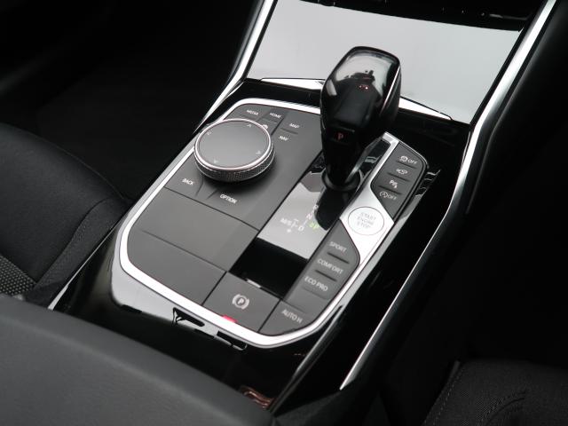ＢＭＷ ３シリーズ ３１８ｉ 2.7万Km 269.8万円 2021年式[638]の中古車詳細(愛知県)
