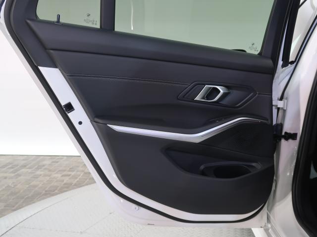 ＢＭＷ ３シリーズ ３２０ｉツーリング Ｍスポーツ 0.3万Km 550.0万円 2025年式[003]の中古車詳細(愛知県)