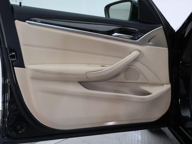 ＢＭＷ ５シリーズ ５２３ｉラグジュアリー 4万Km 239.8万円 2018年式[318]の中古車詳細(愛知県)