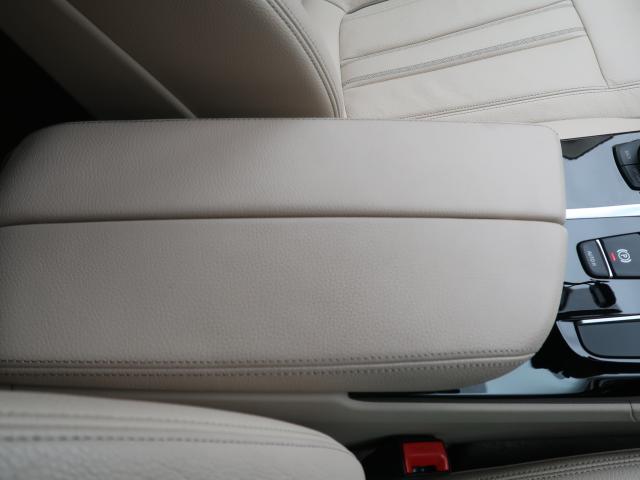 ＢＭＷ ５シリーズ ５２３ｉラグジュアリー 4万Km 239.8万円 2018年式[318]の中古車詳細(愛知県)