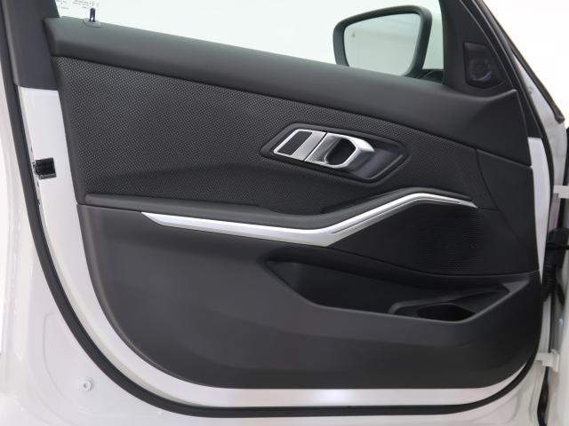 ＢＭＷ ３シリーズ ３２０ｄ ｘＤｒｉｖｅ 3.3万Km 299.8万円 2020年式[584]の中古車詳細(愛知県)