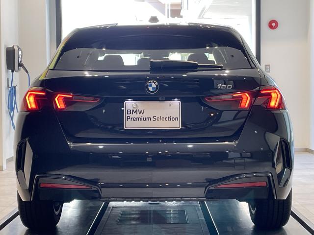 ＢＭＷ １シリーズ １２０ ハイラインパッケージ 0.7万Km 348.0万円 2025年式[432]の中古車詳細(愛知県)