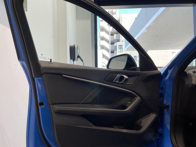 ＢＭＷ １シリーズ １１８ｄ Ｍスポーツ 1.6万Km 280.0万円 2023年式[273]の中古車詳細(愛知県)