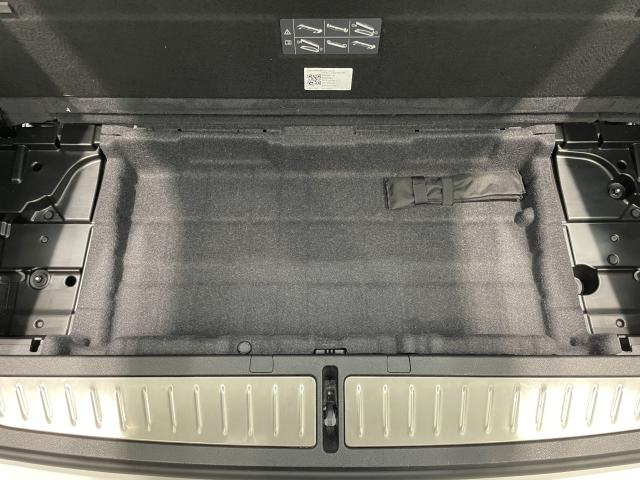 ＢＭＷ ５シリーズ ５２３ｉツーリング 3.9万Km 250.0万円 2018年式[995]の中古車詳細(愛知県)