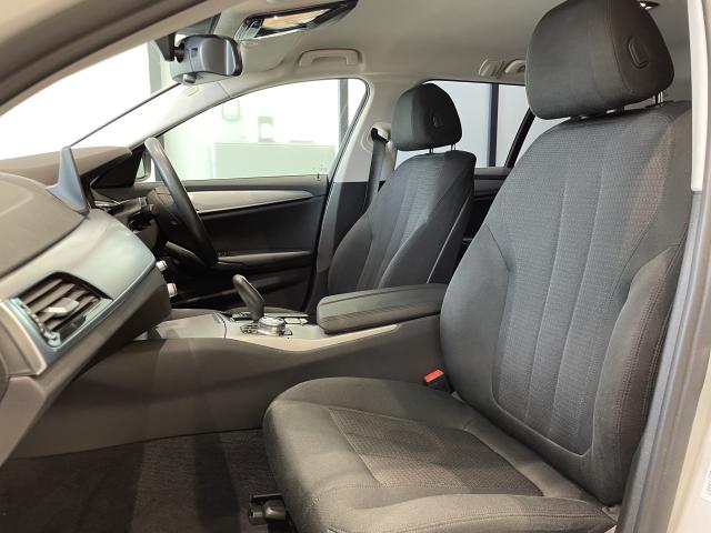 ＢＭＷ ５シリーズ ５２３ｉツーリング 3.9万Km 250.0万円 2018年式[995]の中古車詳細(愛知県)