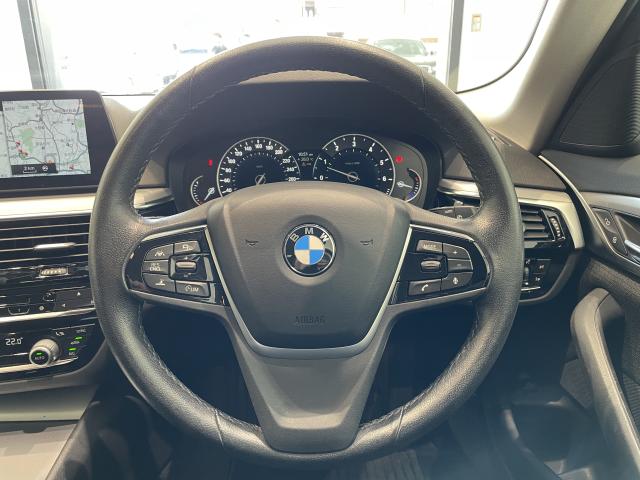 ＢＭＷ ５シリーズ ５２３ｉツーリング 3.9万Km 250.0万円 2018年式[995]の中古車詳細(愛知県)