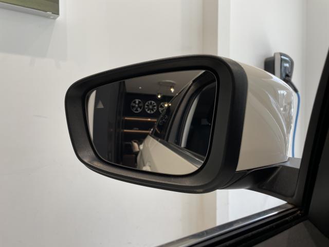 ＢＭＷ ５シリーズ ５２３ｉツーリング 3.9万Km 250.0万円 2018年式[995]の中古車詳細(愛知県)