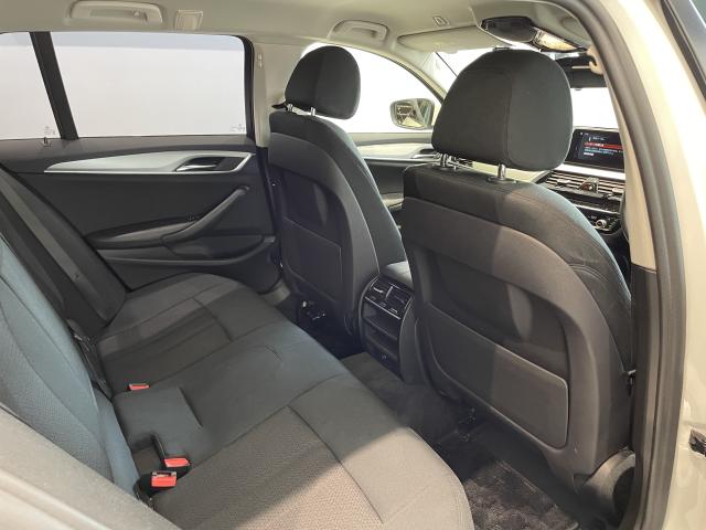 ＢＭＷ ５シリーズ ５２３ｉツーリング 3.9万Km 250.0万円 2018年式[995]の中古車詳細(愛知県)