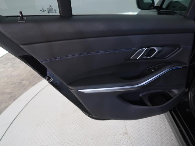 ＢＭＷ ３シリーズ ３３０ｅ Ｍスポーツ 0.8万Km 364.8万円 2021年式[713]の中古車詳細(愛知県)