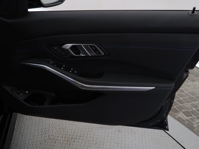 ＢＭＷ ３シリーズ ３３０ｅ Ｍスポーツ 0.8万Km 364.8万円 2021年式[713]の中古車詳細(愛知県)