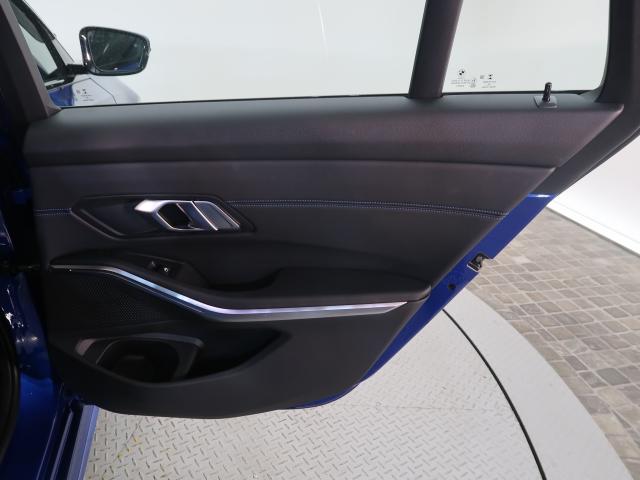 ＢＭＷ ３シリーズ ３１８ｉツーリング Ｍスポーツ 2.1万Km 324.8万円 2021年式[587]の中古車詳細(愛知県)
