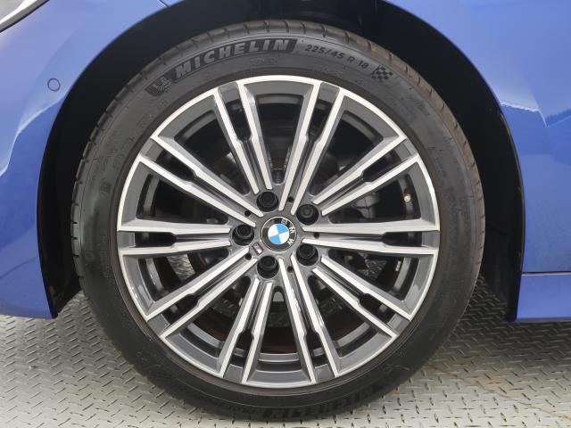 ＢＭＷ ３シリーズ ３１８ｉツーリング Ｍスポーツ 2.1万Km 324.8万円 2021年式[587]の中古車詳細(愛知県)