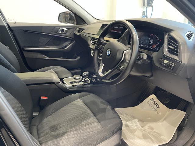 ＢＭＷ １シリーズ １１８ｄ プレイ エディションジョイ＋ 2.3万Km 225.0万円 2021年式[760]の中古車詳細(愛知県)