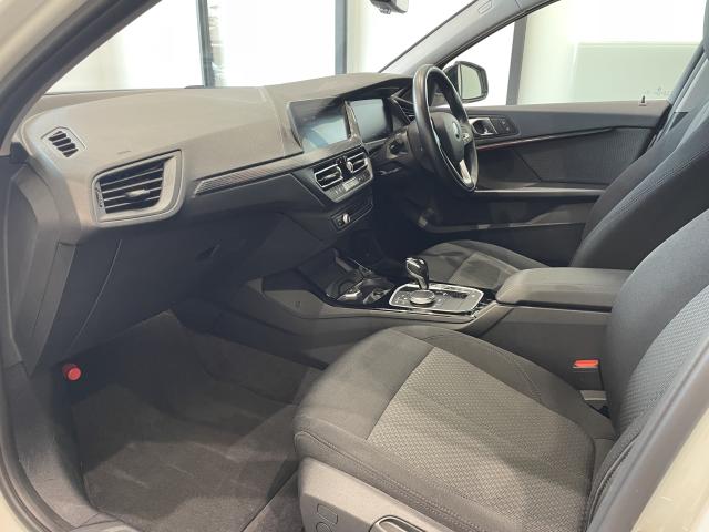 ＢＭＷ １シリーズ １１８ｉ プレイ 1.7万Km 220.0万円 2021年式[917]の中古車詳細(愛知県)