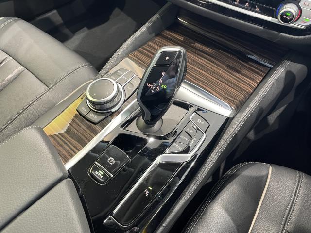ＢＭＷ ５シリーズ ５２３ｄ ｘＤｒｉｖｅ ラグジュアリー 2.2万Km 400.0万円 2022年式[200]の中古車詳細(愛知県)