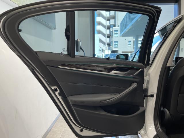 ＢＭＷ ５シリーズ ５２３ｄ ｘＤｒｉｖｅ ラグジュアリー 2.2万Km 400.0万円 2022年式[200]の中古車詳細(愛知県)