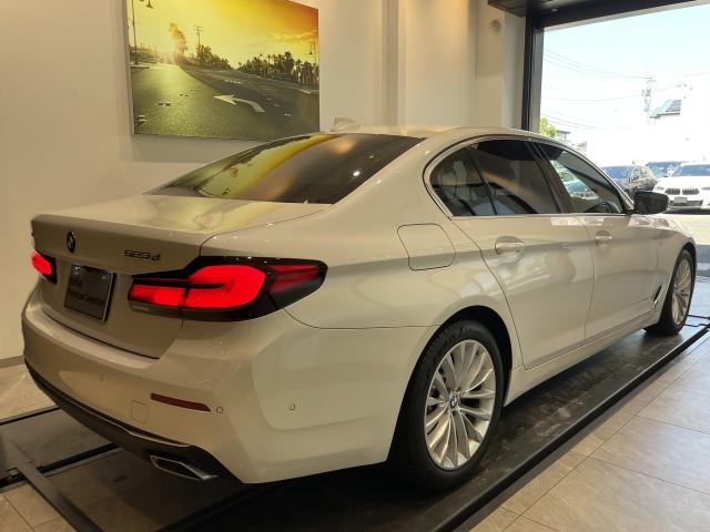 ＢＭＷ ５シリーズ ５２３ｄ ｘＤｒｉｖｅ ラグジュアリー 2.2万Km 400.0万円 2022年式[200]の中古車詳細(愛知県)