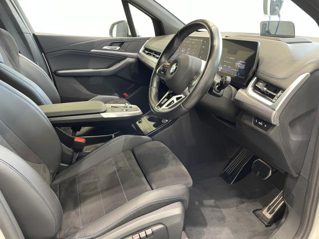 ＢＭＷ ２シリーズ ２１８ｉアクティブツアラー Ｍスポーツ 0.8万Km 325.0万円 2023年式[069]の中古車詳細(愛知県)